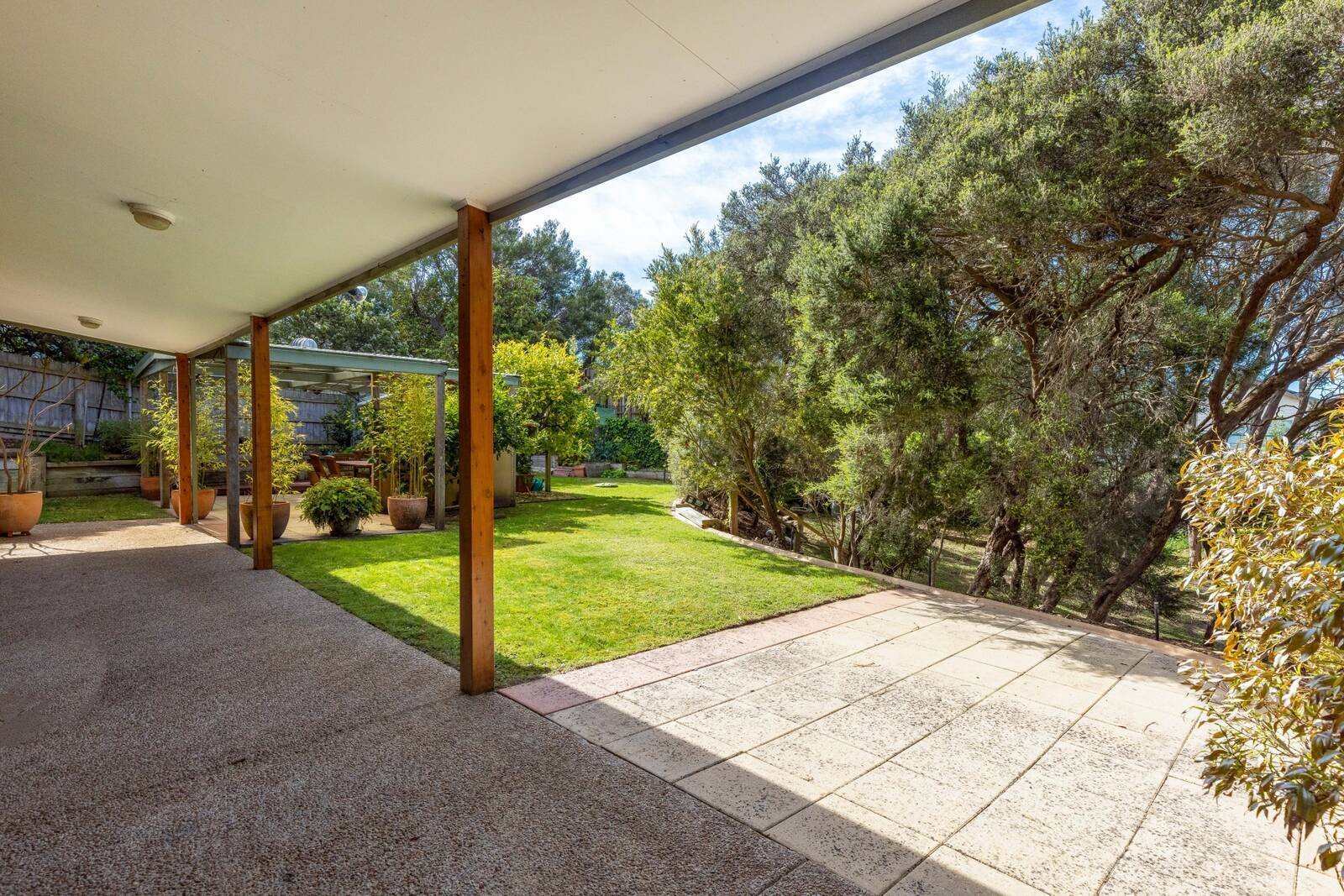 Real Estate and Property in 8 Christopher Court, Rye, VIC