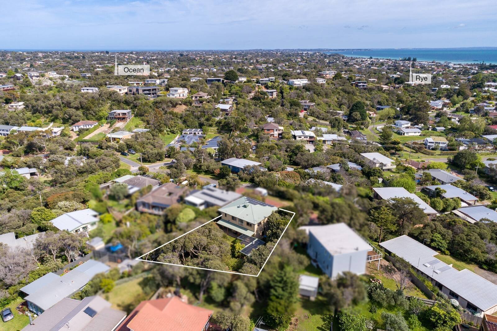 Real Estate and Property in 8 Christopher Court, Rye, VIC