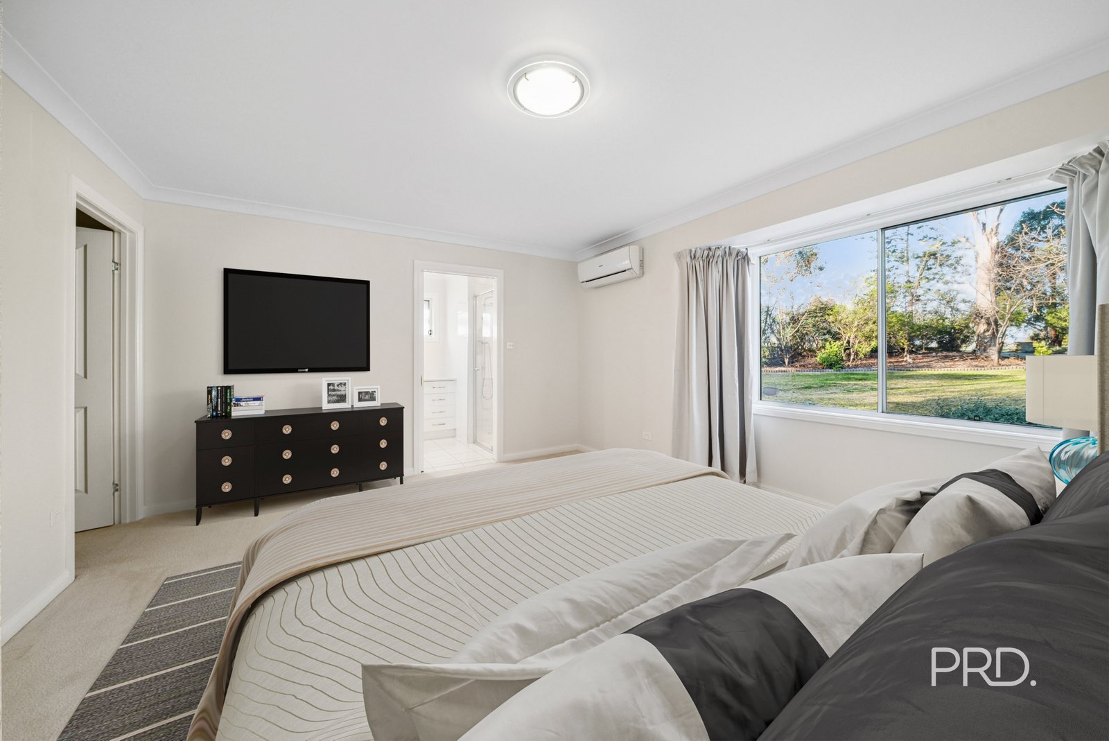 8 Clare Avenue WAGGA WAGGA 6