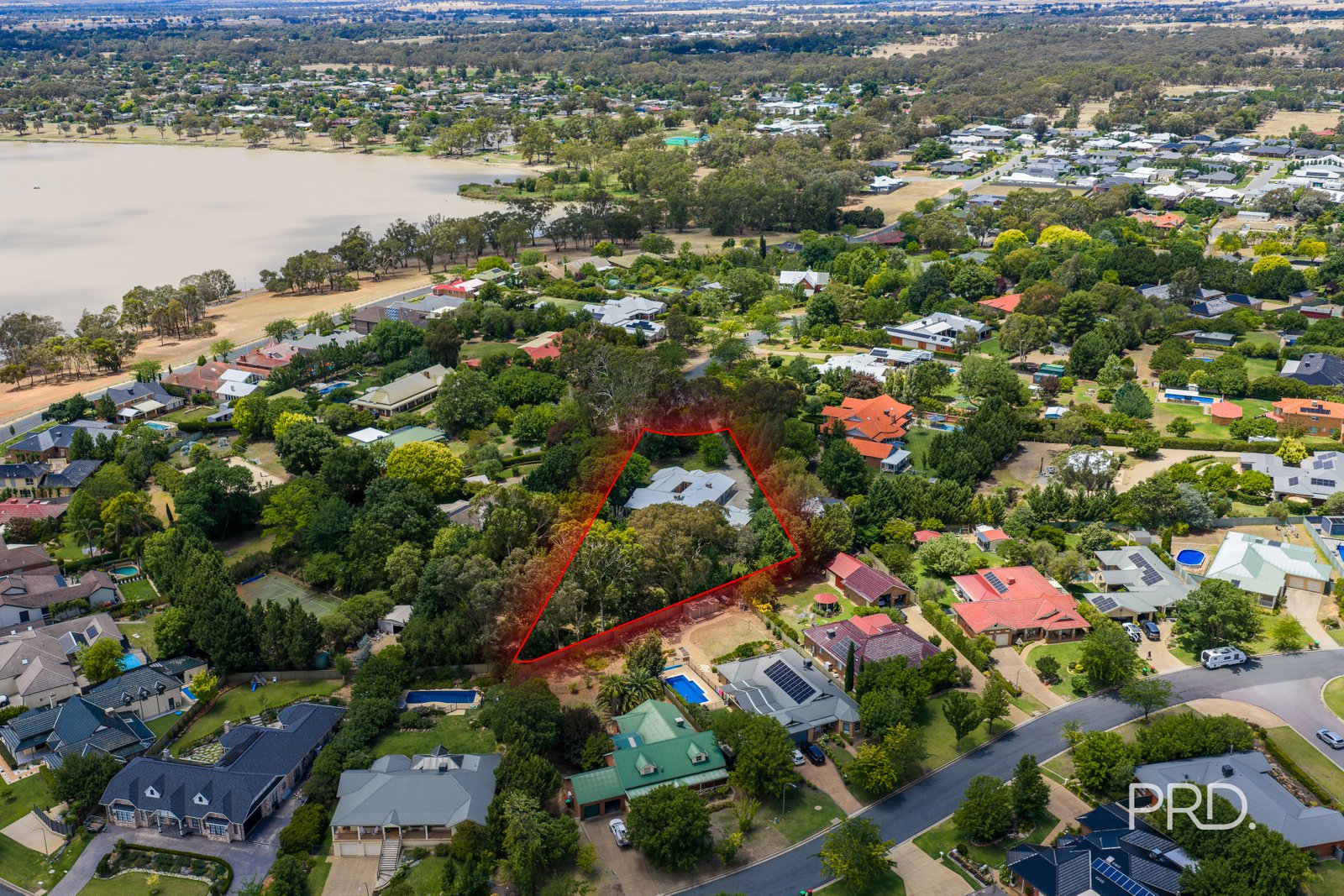 8 Clare Avenue WAGGA WAGGA 18