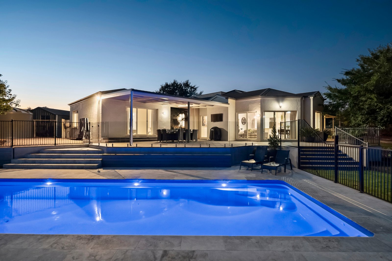 Gallery: 8 Clarendon Close
