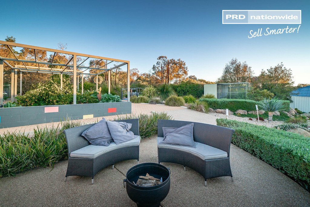 8 Clifton Street BOURKELANDS 19