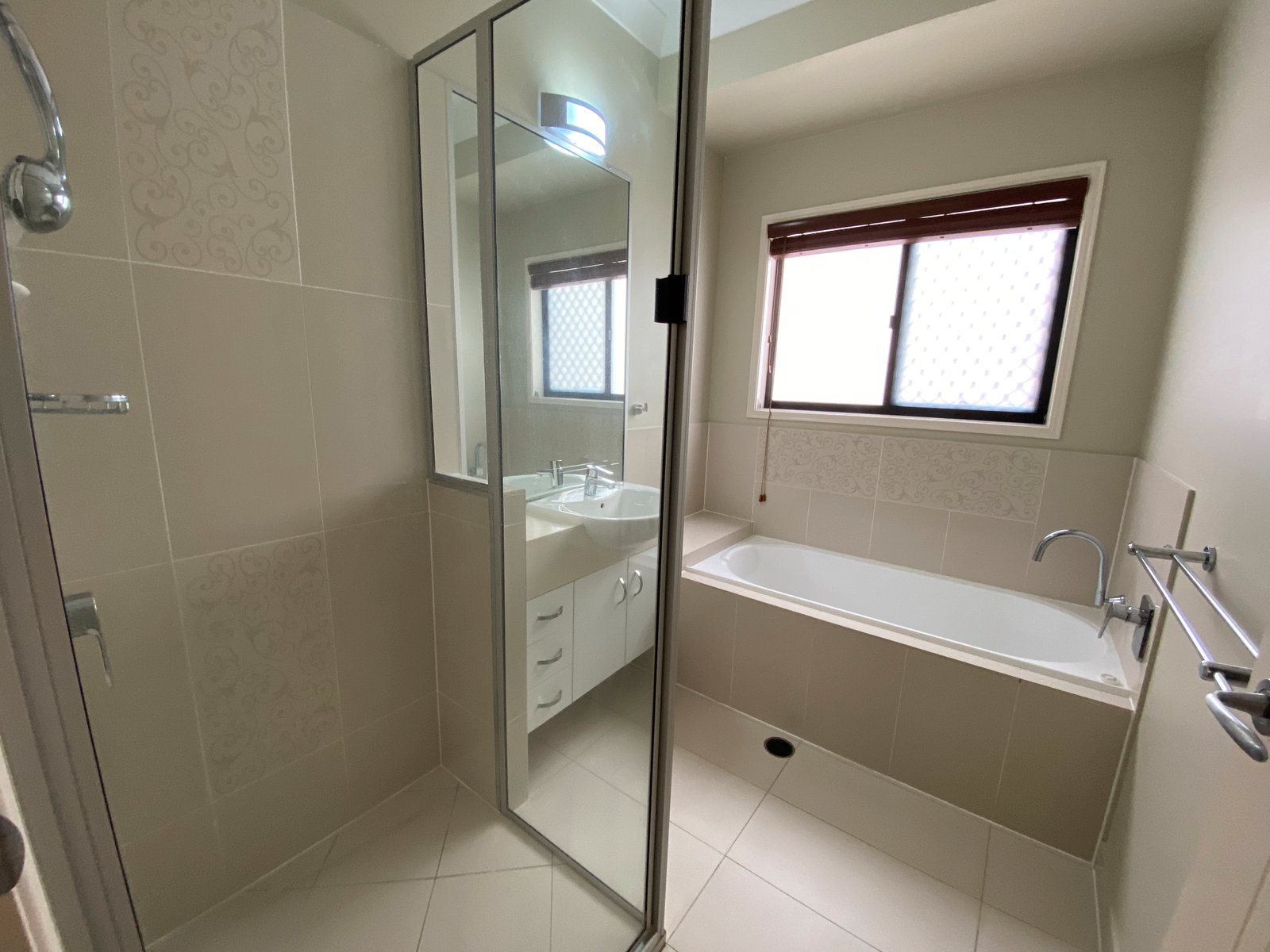 8 Cloncurry Court TANNUM SANDS 3