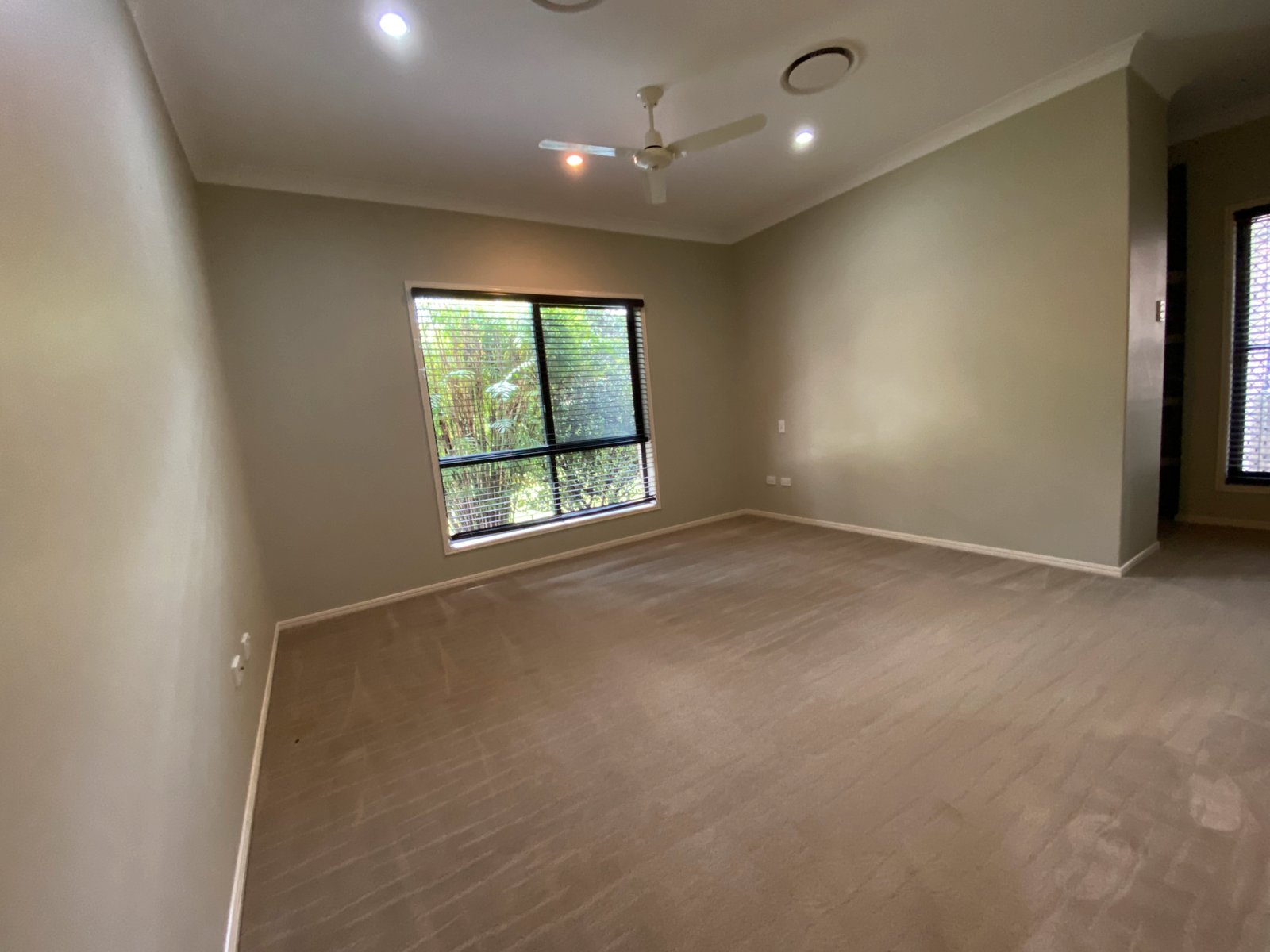8 Cloncurry Court TANNUM SANDS 10