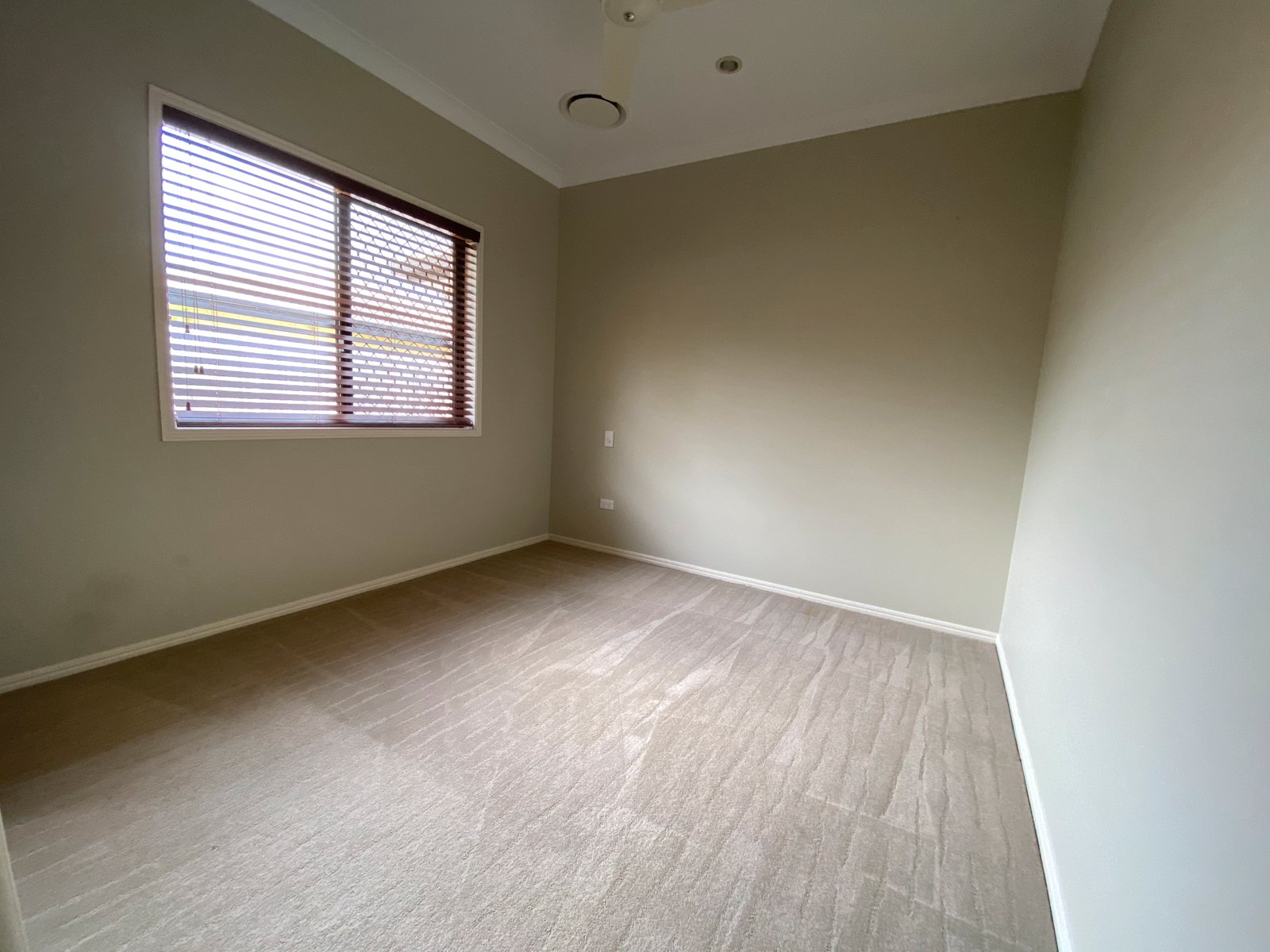 8 Cloncurry Court TANNUM SANDS 12