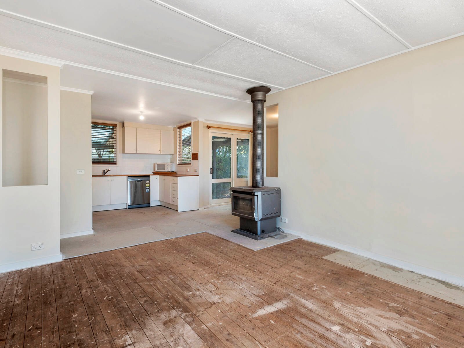 Real Estate and Property in 8 Clowes Street, Tylden, VIC