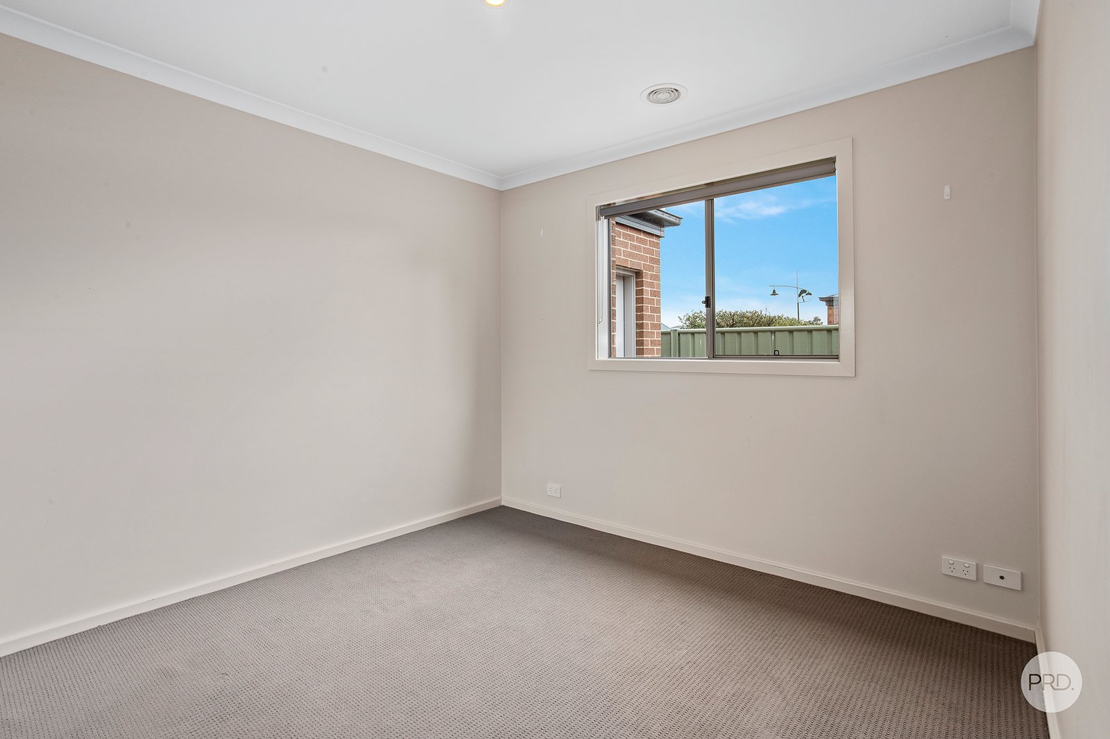 8 Coal Court EPSOM 10