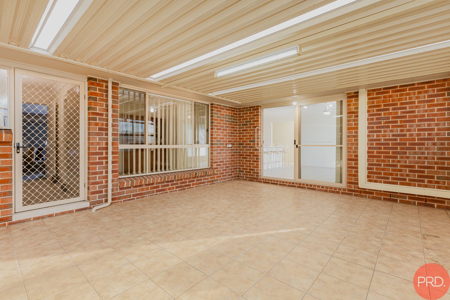 8 Coburn Circuit METFORD 24