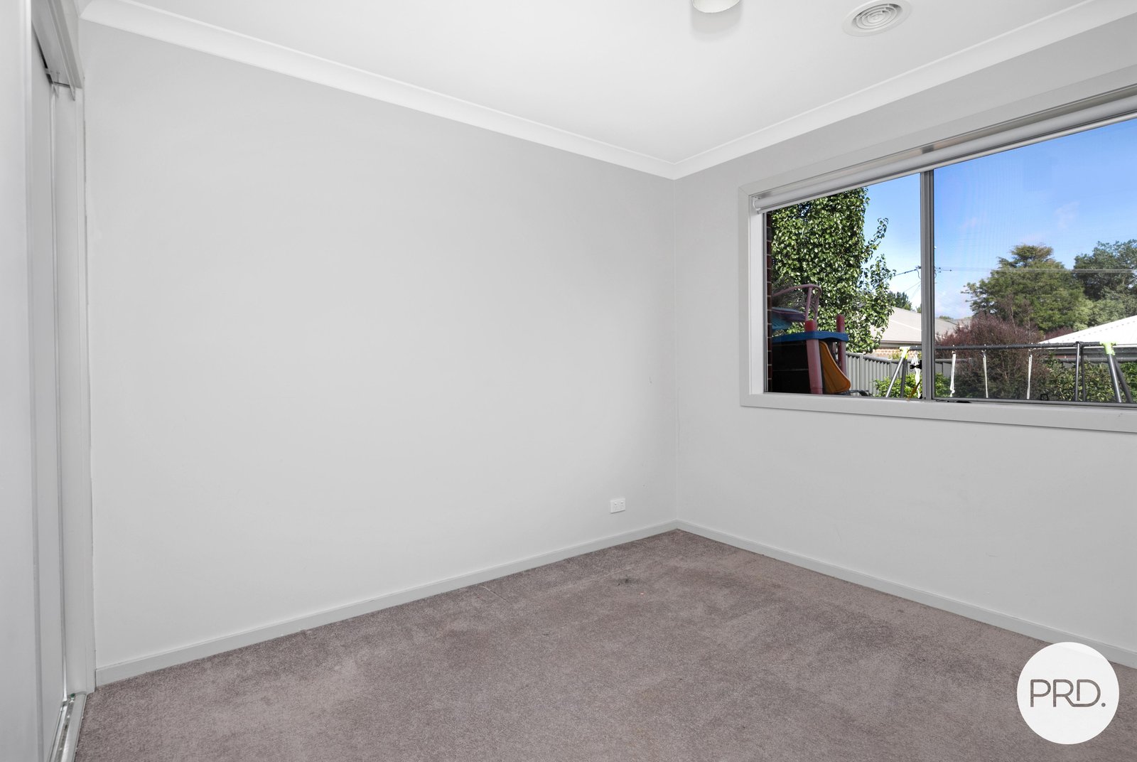 8 Colette Court CANADIAN 10