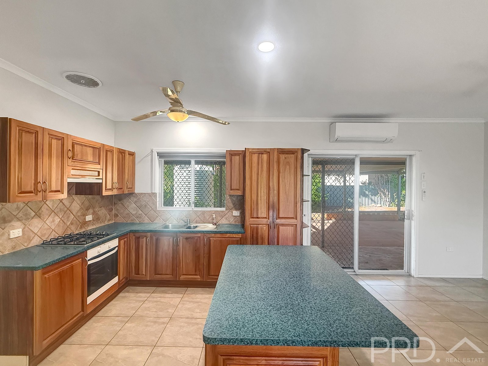 8 Collett Close MILLARS WELL 4