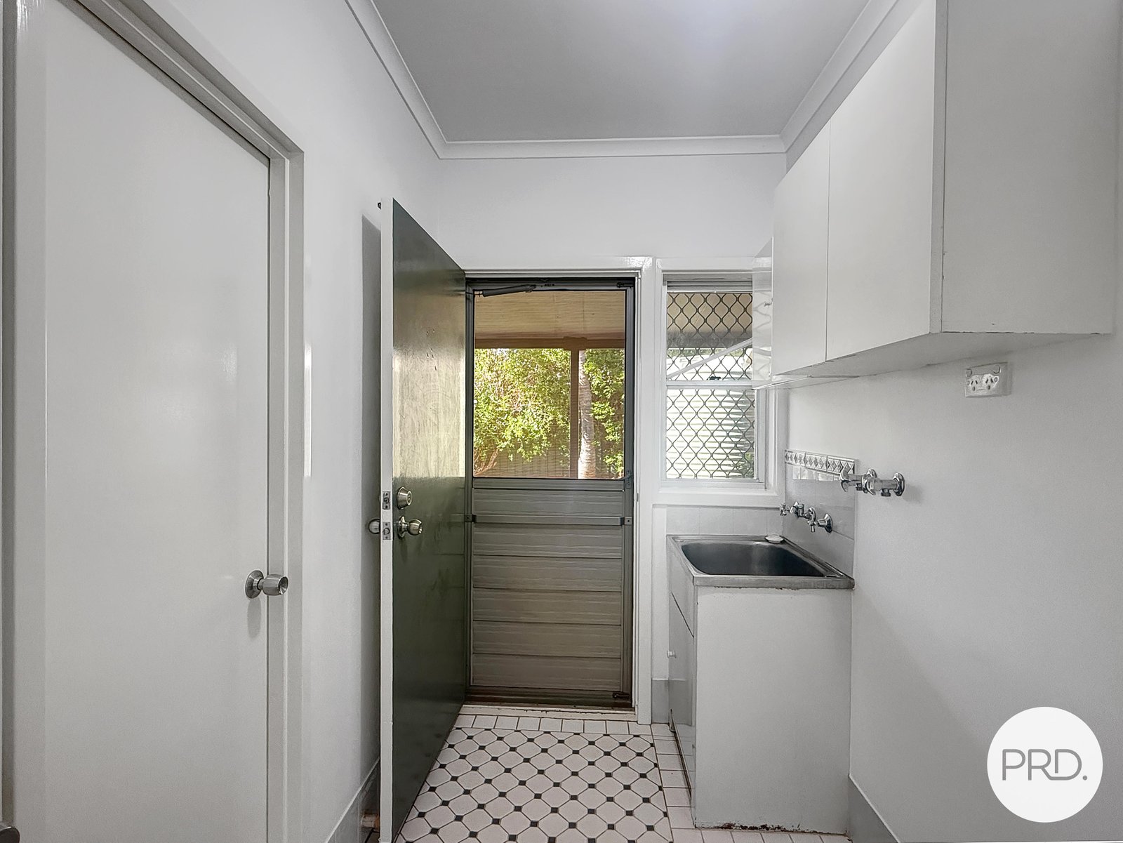 8 Collett Close MILLARS WELL 10