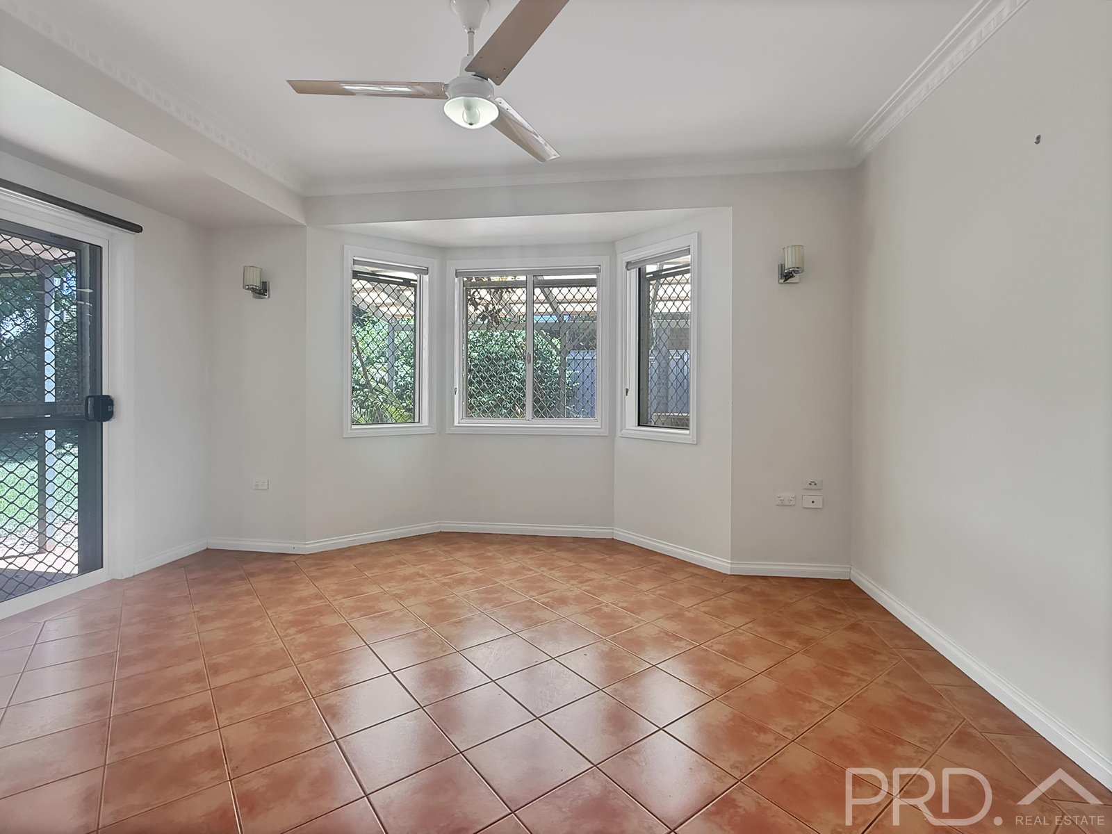 8 Collett Close MILLARS WELL 5