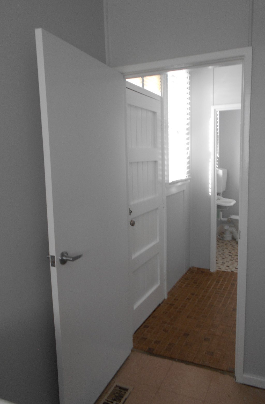 8 Colwell Street TUMUT 9