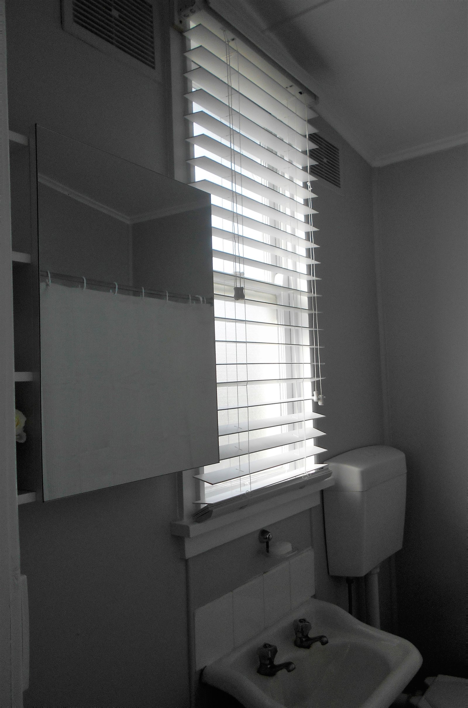 8 Colwell Street TUMUT 7