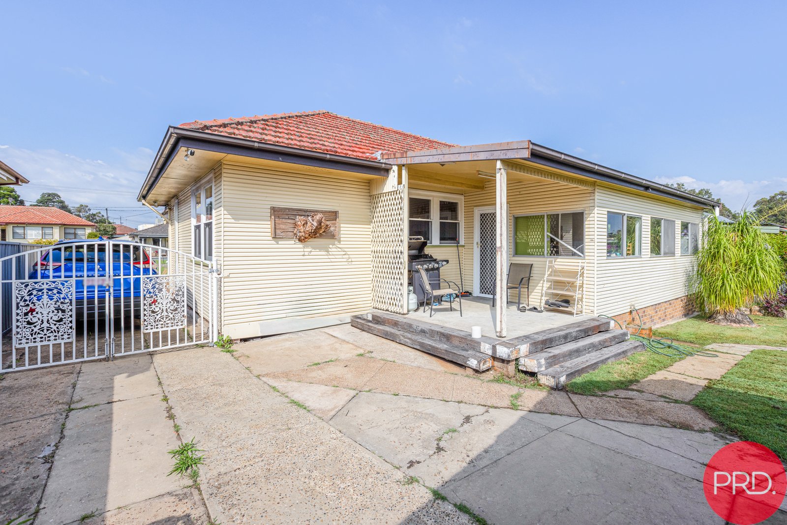 8 Compton Street RUTHERFORD 17