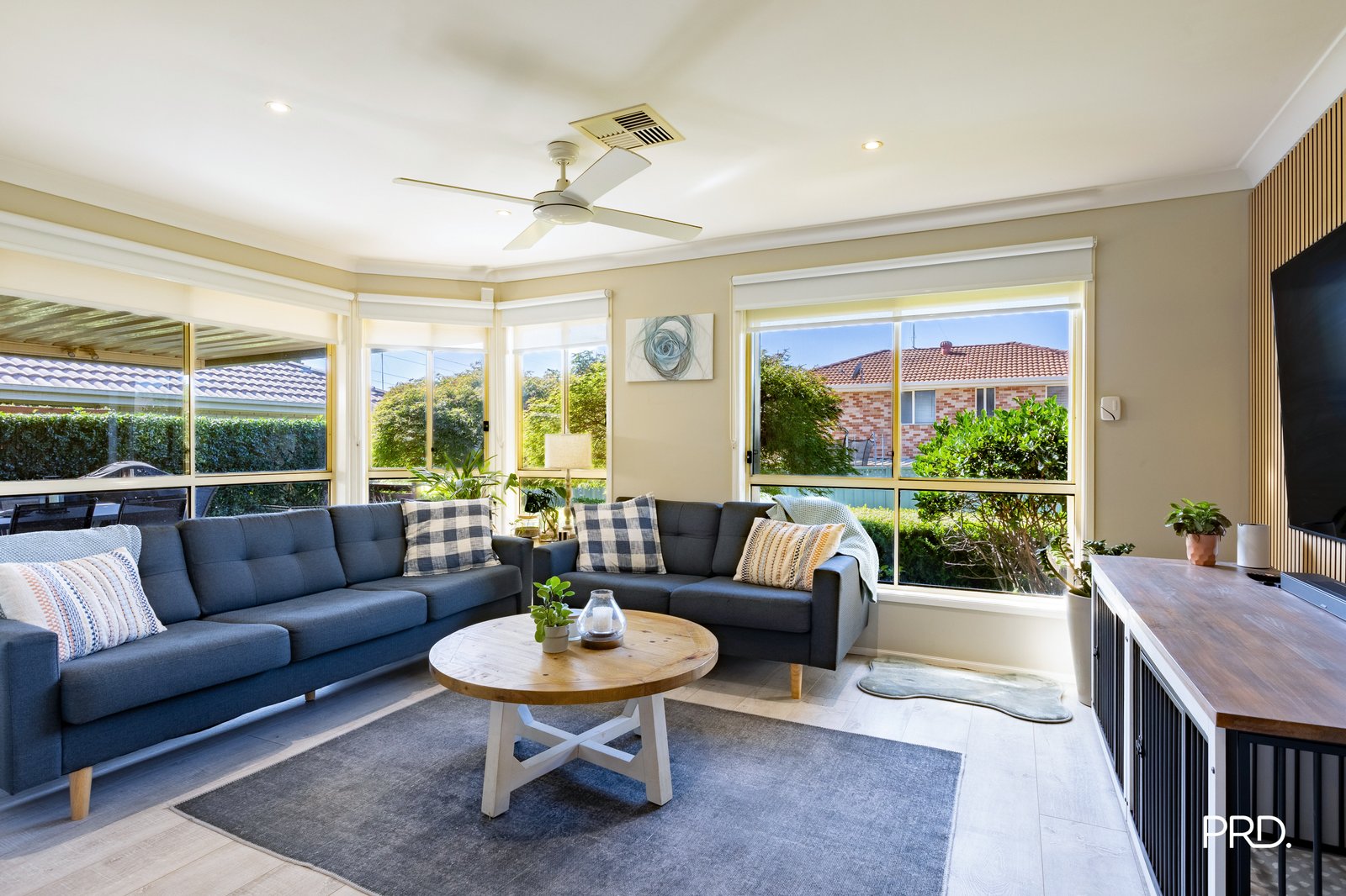 8 Corella Cres  Glenmore Park 3