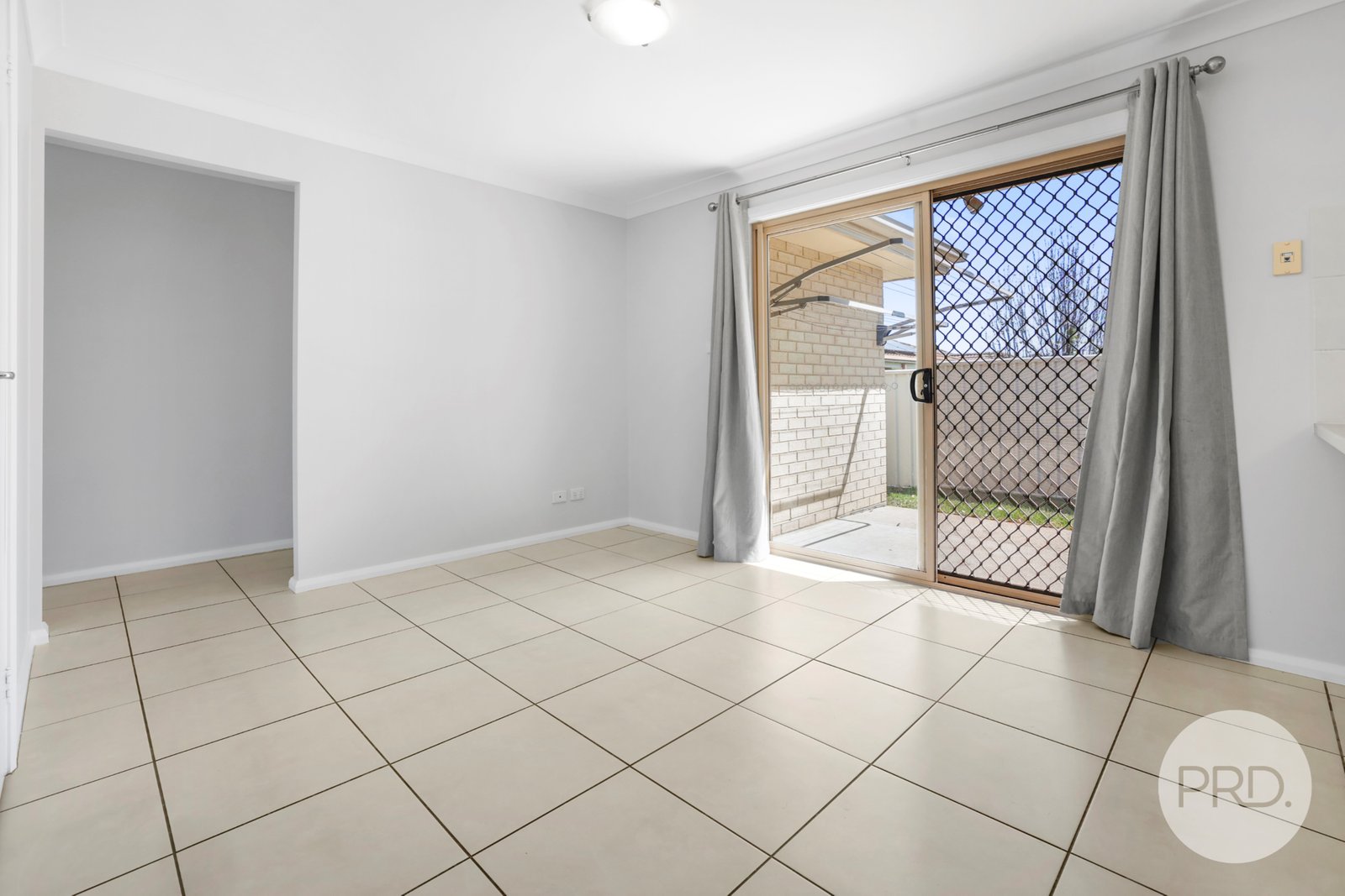 8 Cory Street TAMWORTH 9