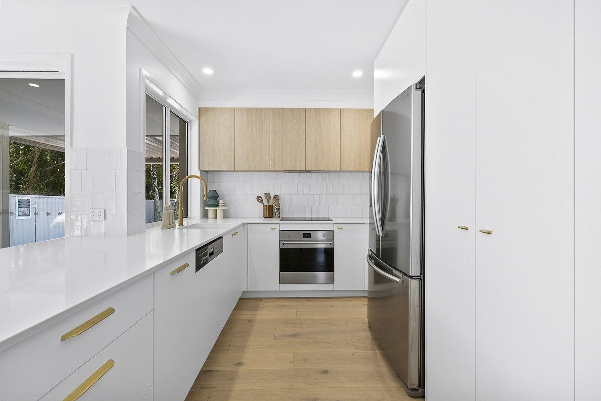 8 Cowell Drive Burleigh Heads 6