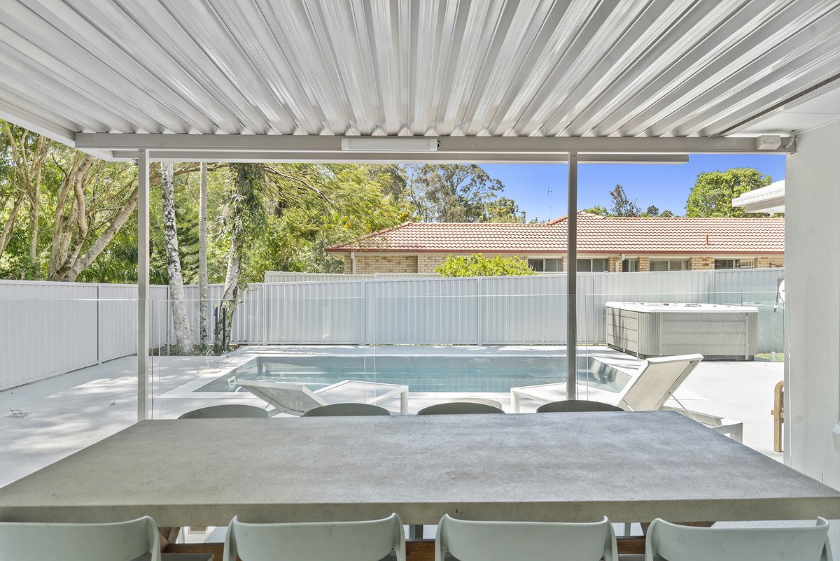 8 Cowell Drive Burleigh Heads 11