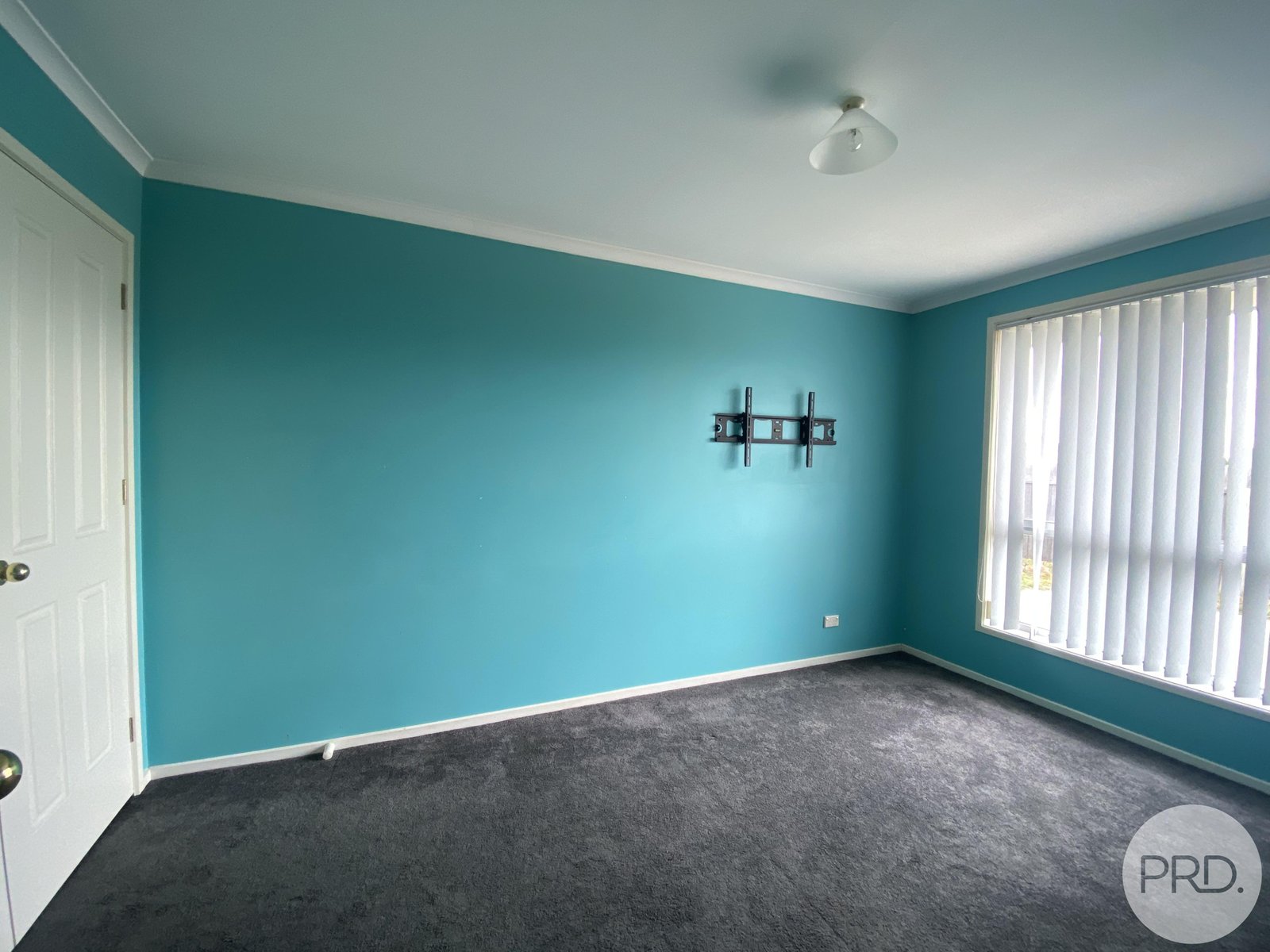 8 Creed Court BRIGHTON 8