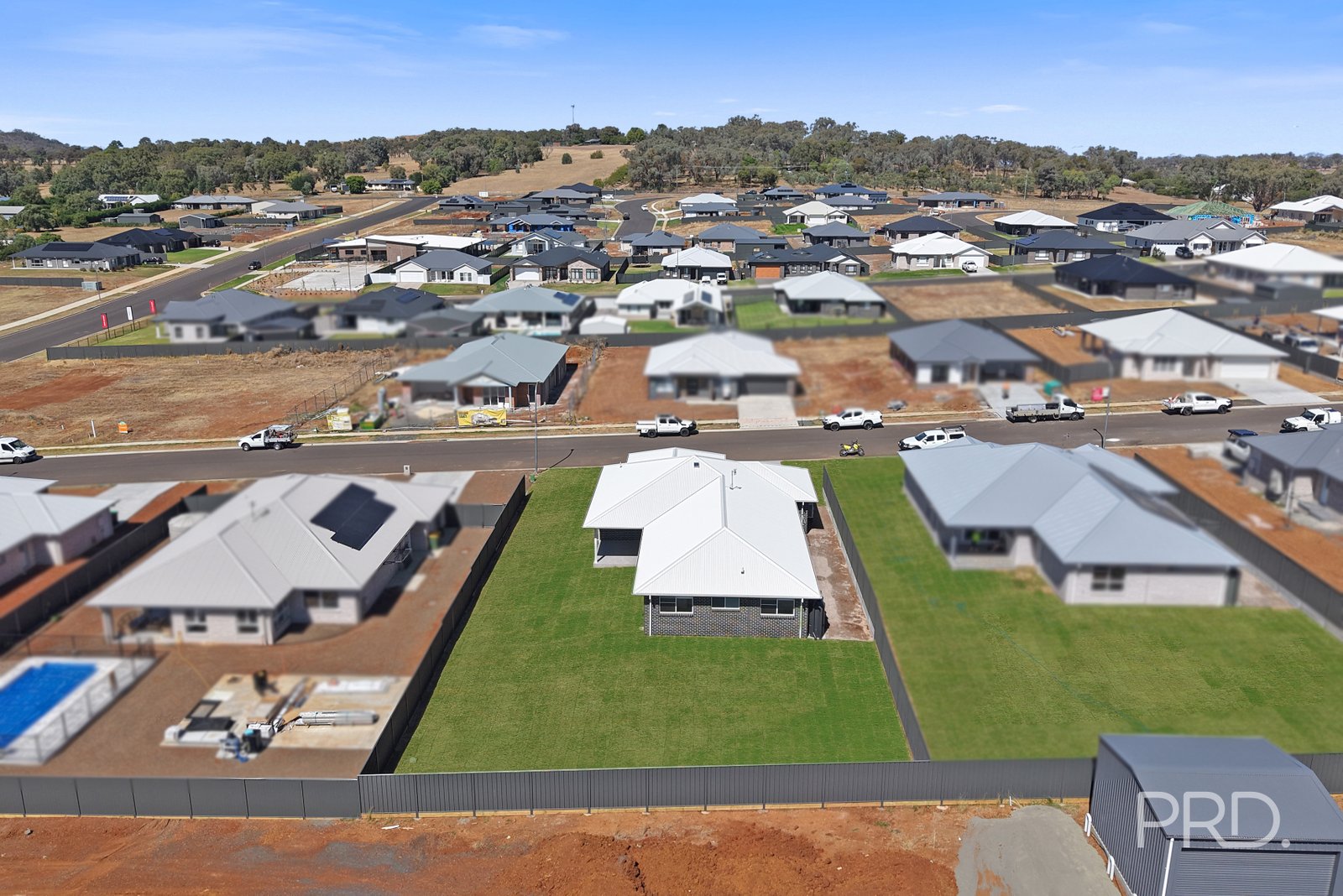 8 Crested Avenue TAMWORTH 29