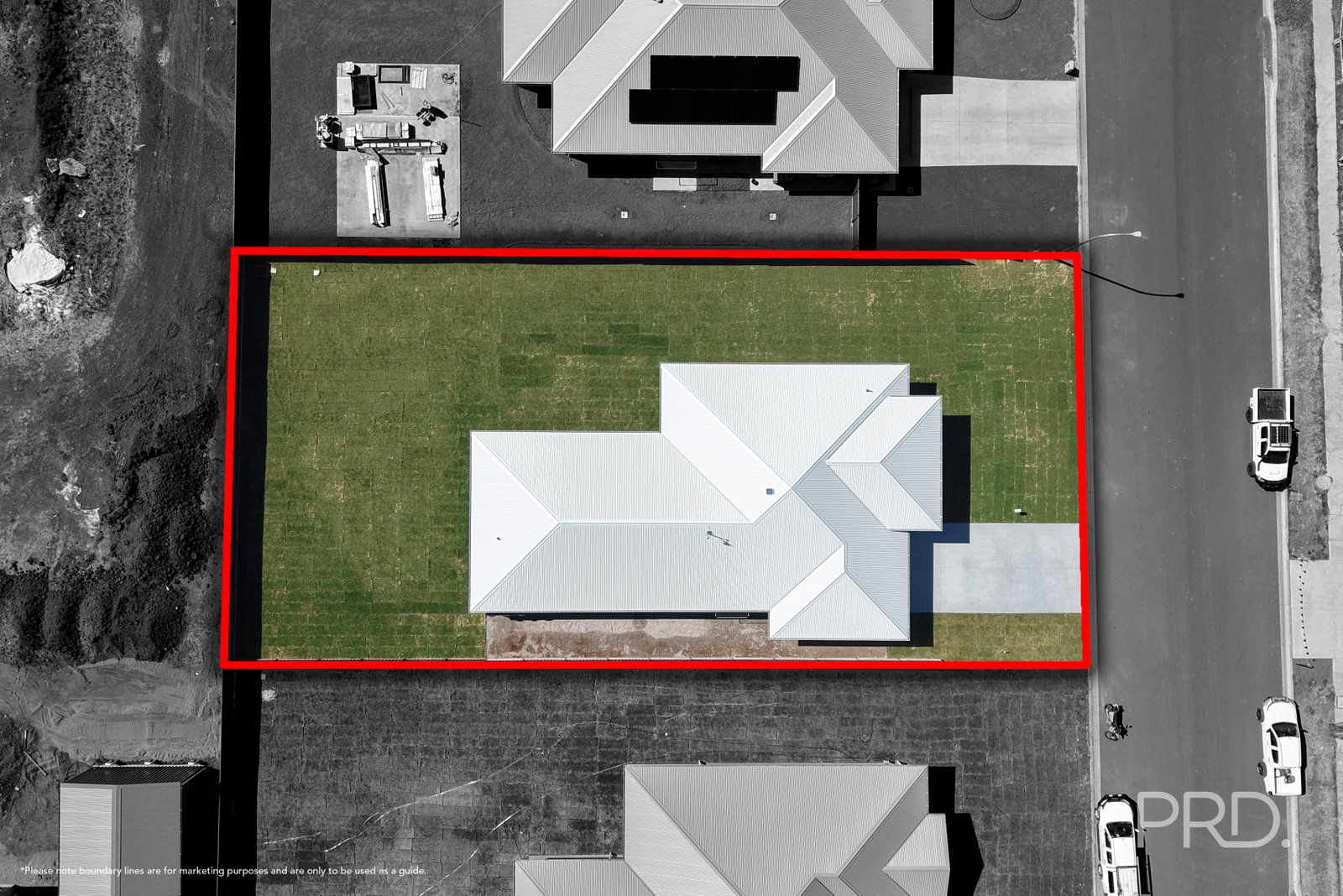 8 Crested Avenue TAMWORTH 30