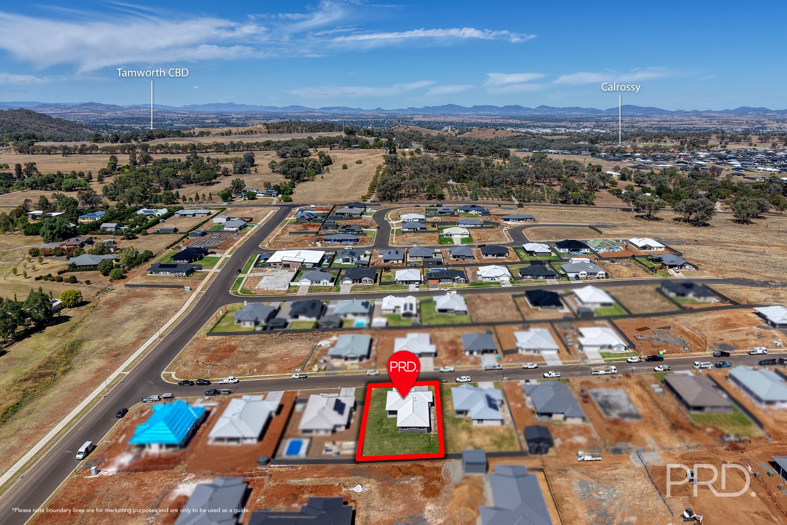 8 Crested Avenue TAMWORTH 33