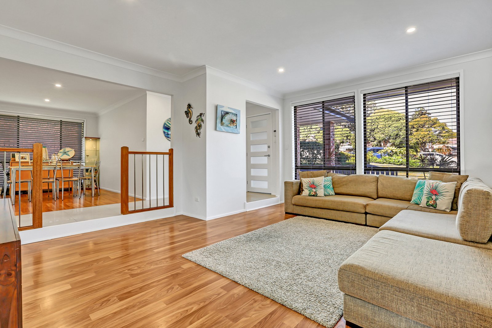 8 Crighton Place DAPTO 2