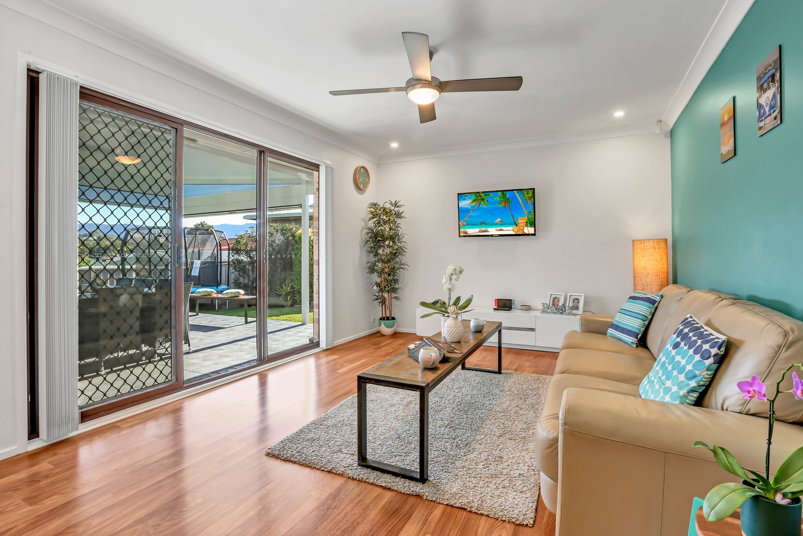 8 Crighton Place DAPTO 5