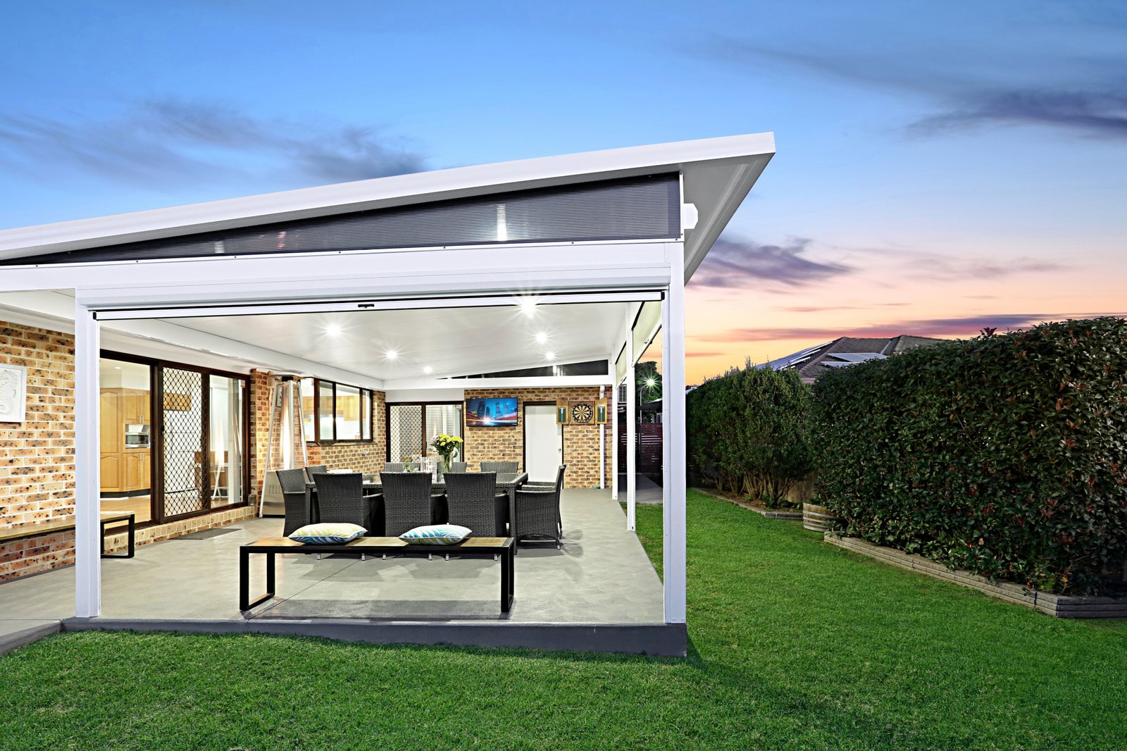 8 Crighton Place DAPTO 10