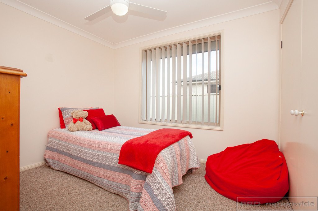 8 Crothers Street RUTHERFORD 18