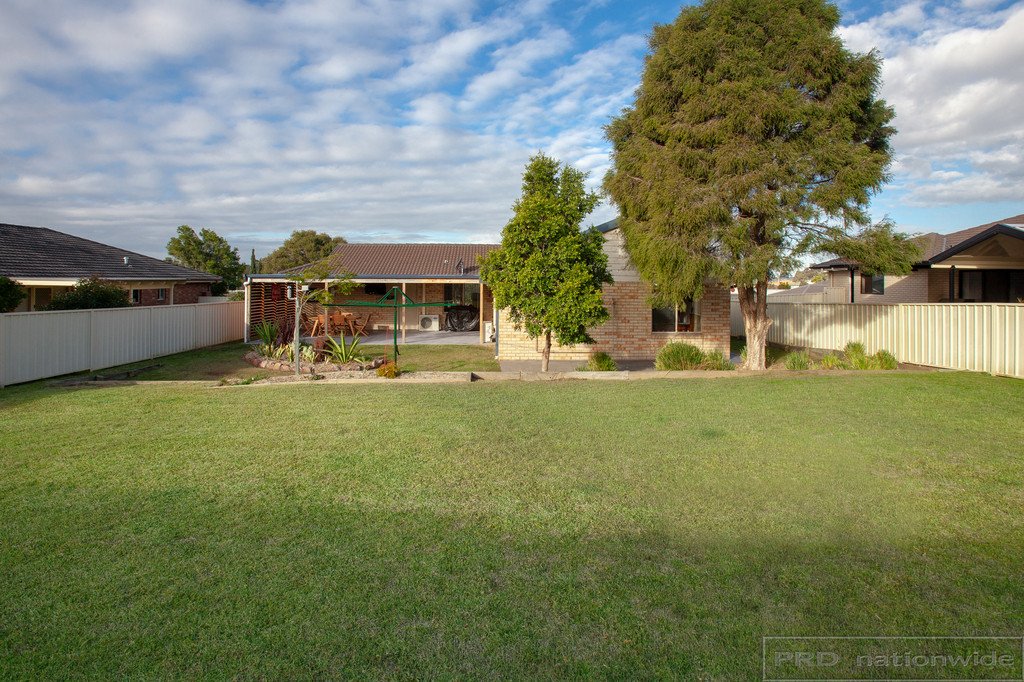 8 Crothers Street RUTHERFORD 26