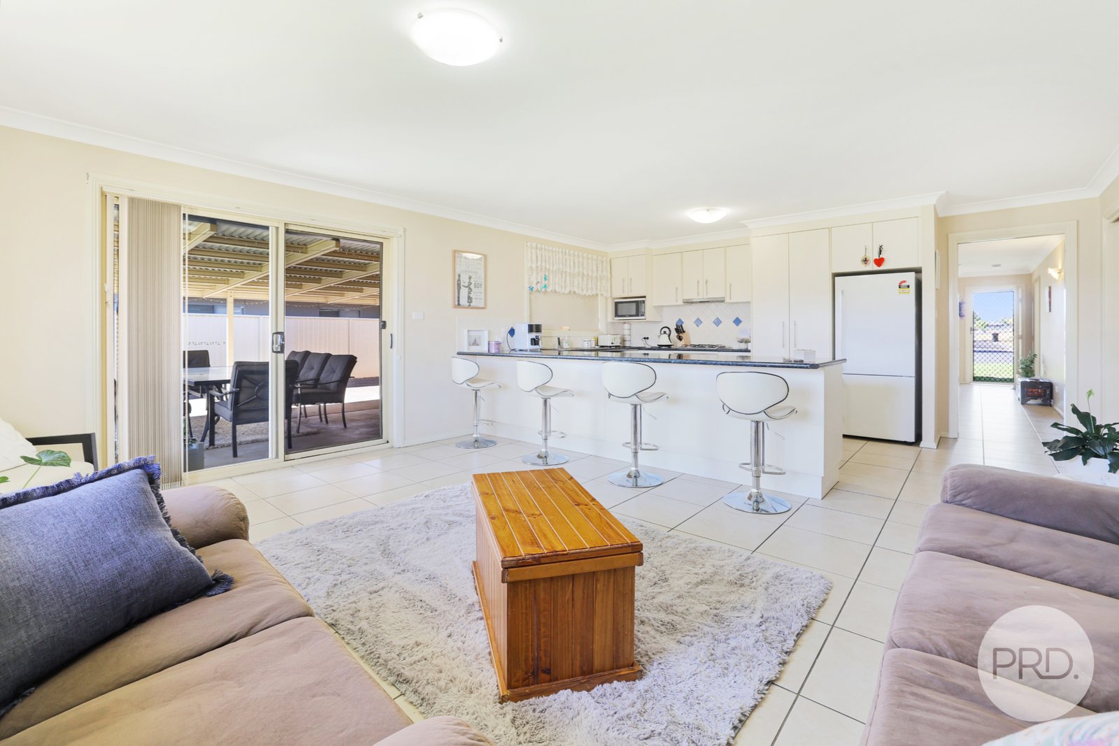 8 Cunningham Street TAMWORTH 10