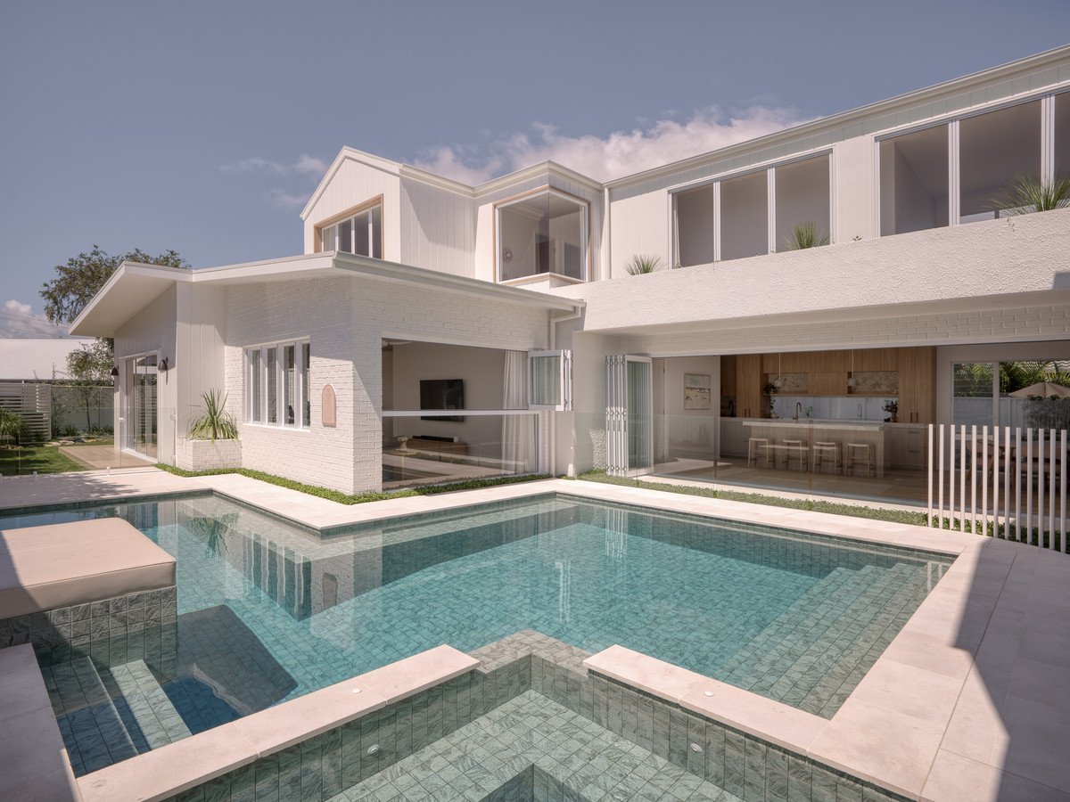 8 Curlew Crescent Burleigh Waters 1