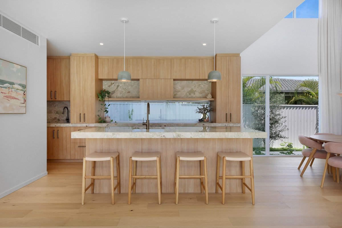 8 Curlew Crescent Burleigh Waters 6