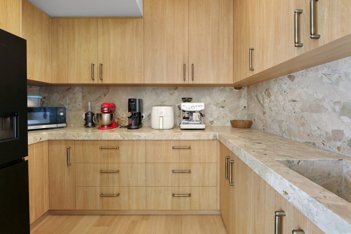 8 Curlew Crescent Burleigh Waters 8