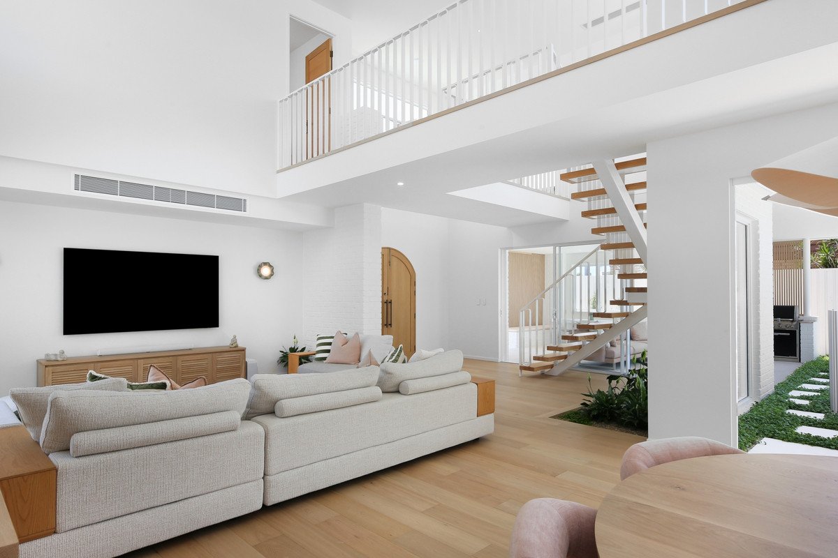 8 Curlew Crescent Burleigh Waters 14