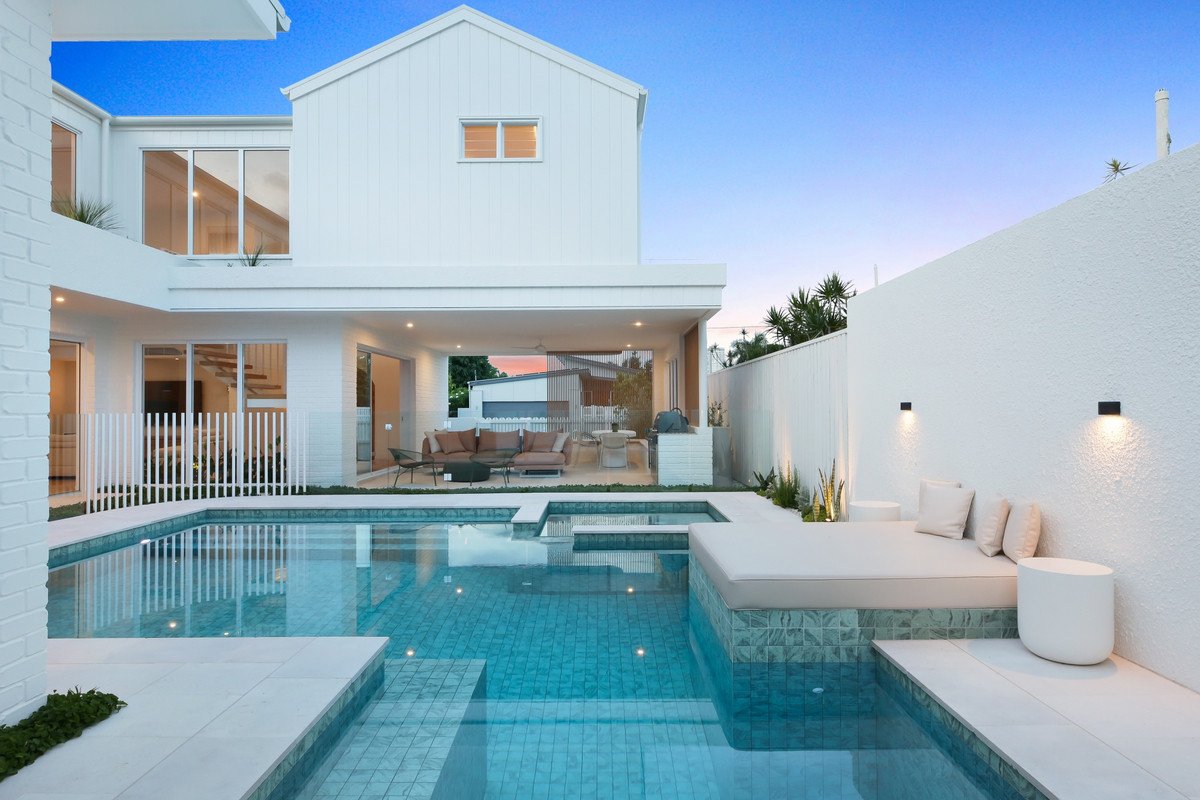 8 Curlew Crescent Burleigh Waters 16