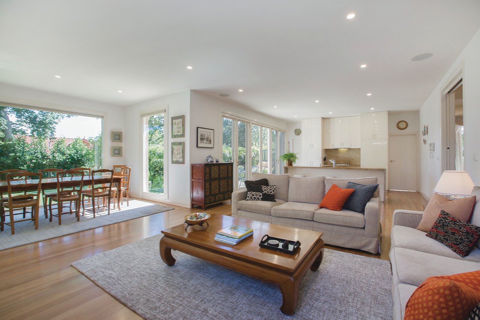 8 Currajong Avenue, Camberwell, VIC