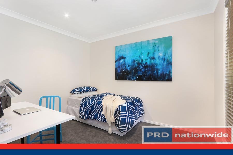 8 Currawang Place COMO 6