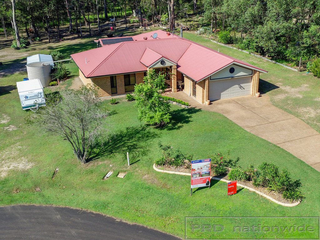 8 Currawong Close THORNTON 4