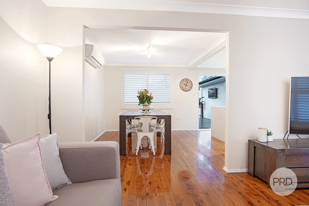 8 Currawong Crescent LEONAY 5