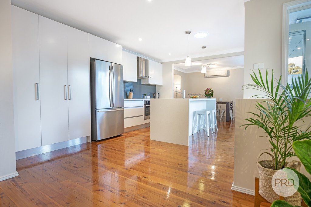 8 Currawong Crescent LEONAY 9