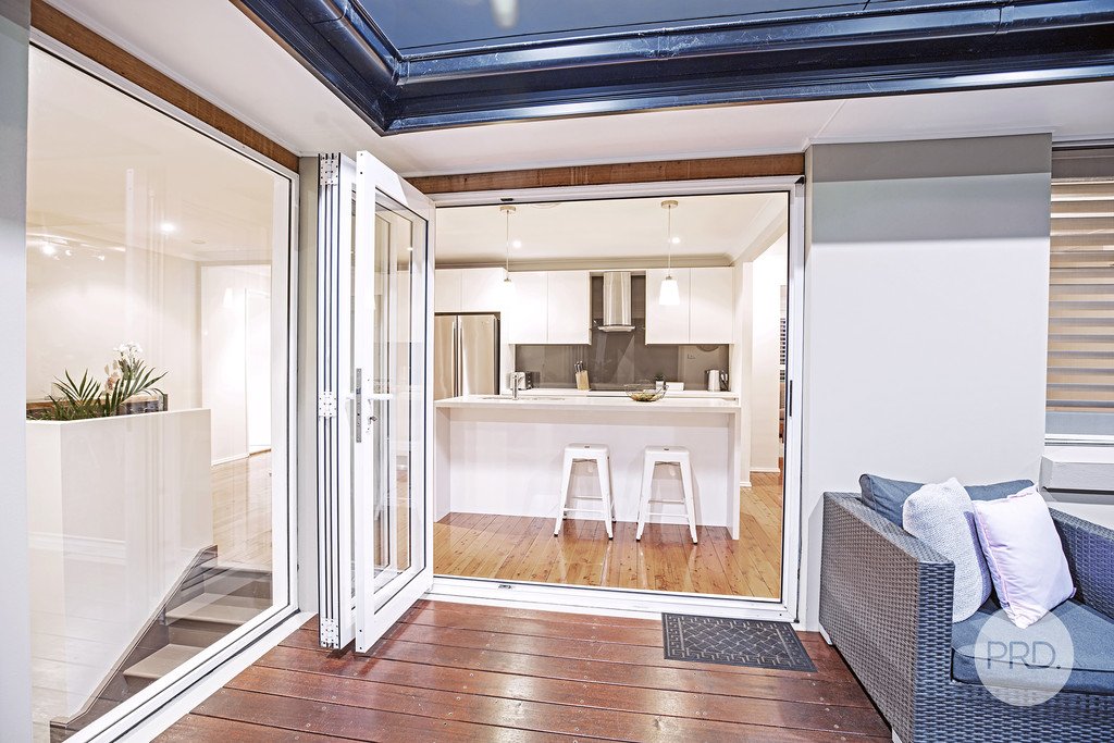 8 Currawong Crescent LEONAY 13