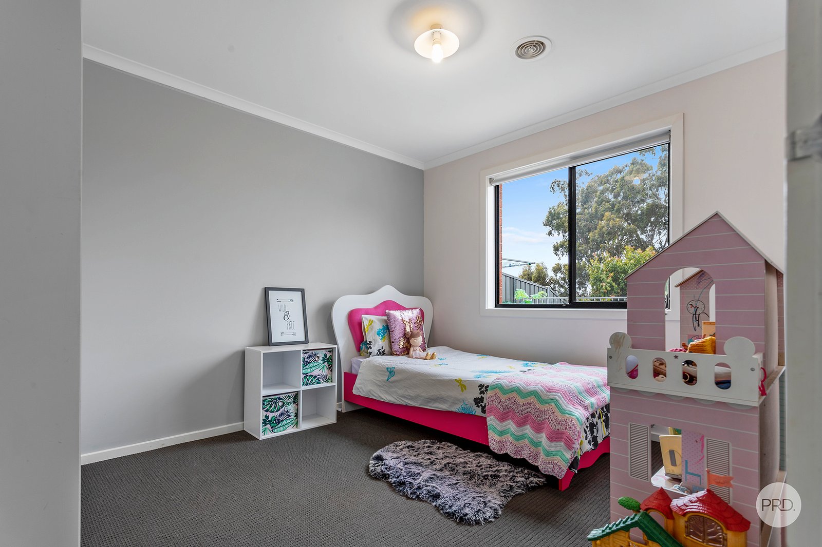 8 Curtain Street EAGLEHAWK 6