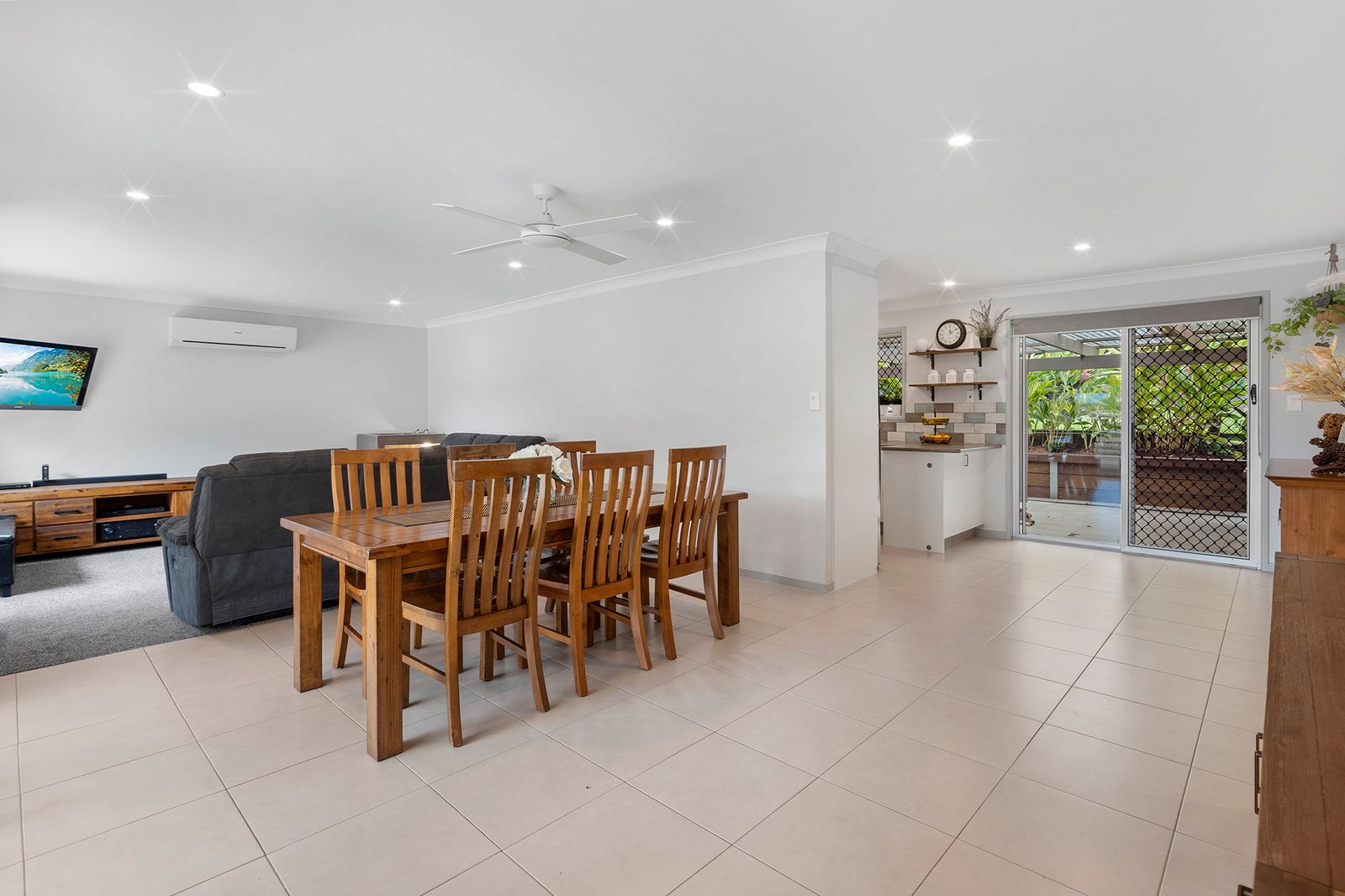 8 Cutana Court ASHMORE 6