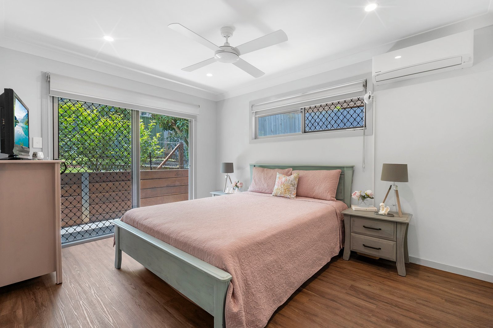 8 Cutana Court ASHMORE 7