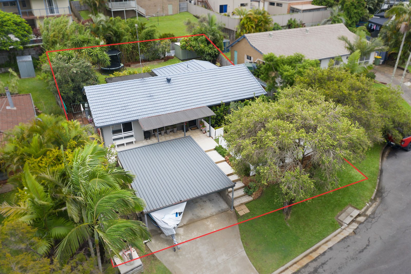 8 Cutana Court ASHMORE 18