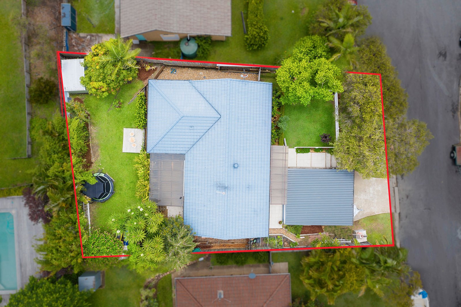 8 Cutana Court ASHMORE 19