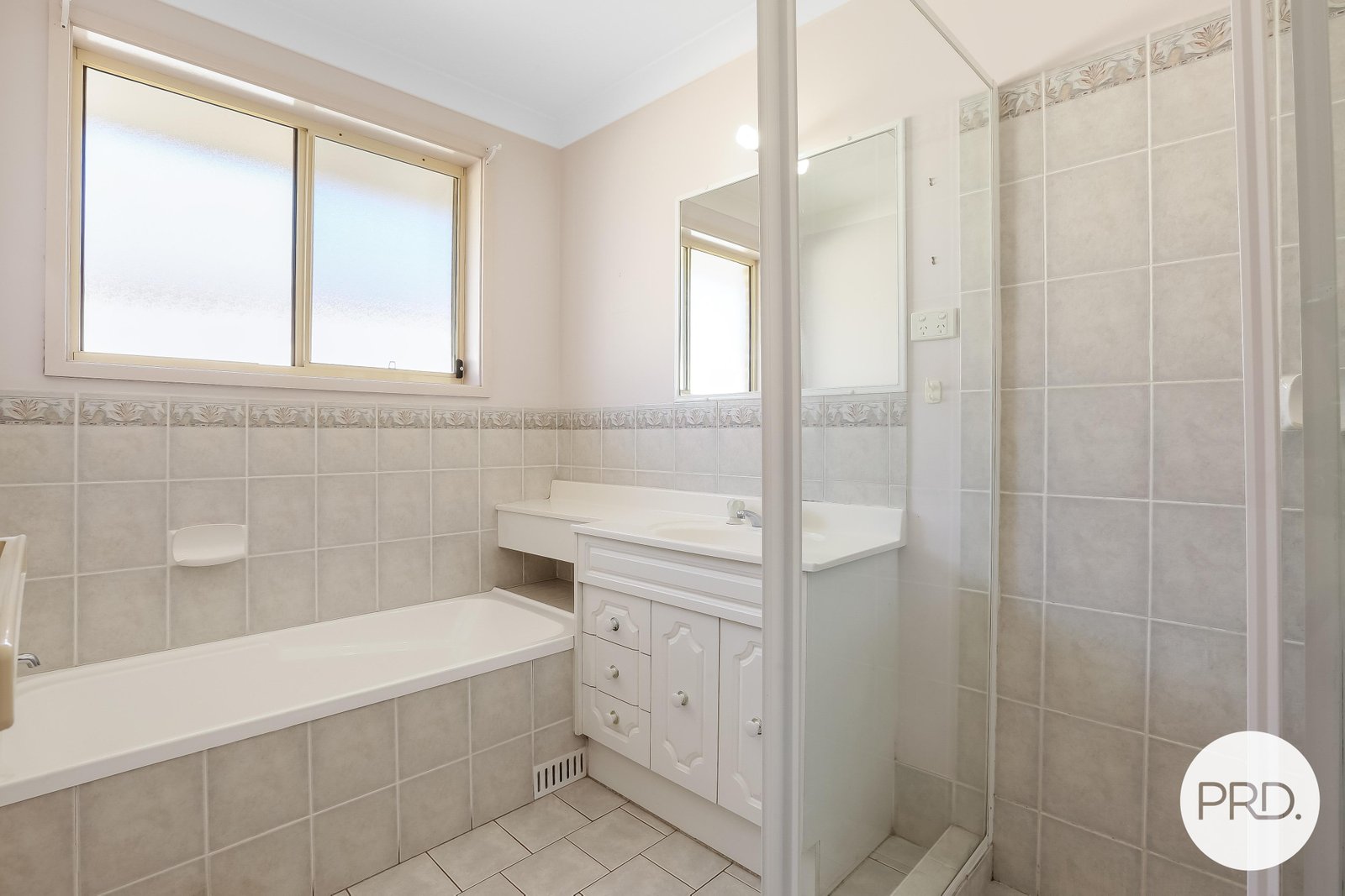 8 Dabpeto Road HORSLEY 6